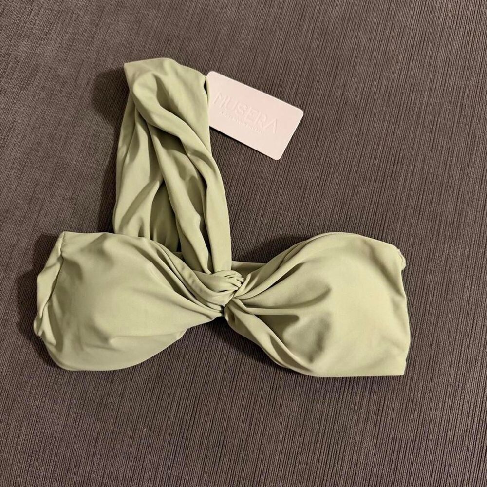 Retro Y2K Musera sage green twist front bikini top, Size M 🌿